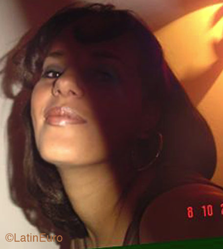 Date this sensual Brazil girl Ellen from LONDRINA B2528