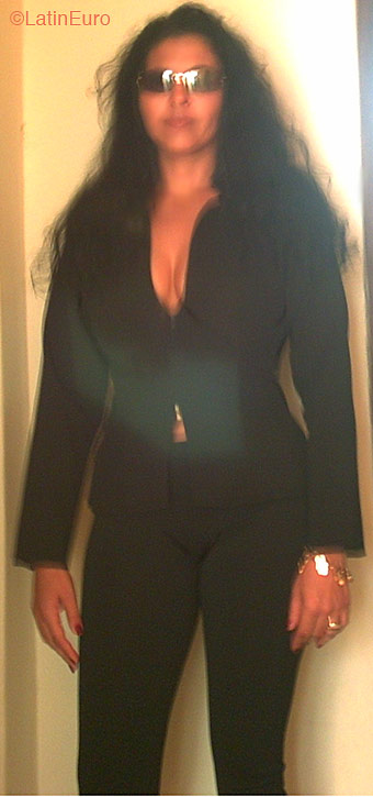 Date this hot Brazil girl Rosangela from SERRA B2536