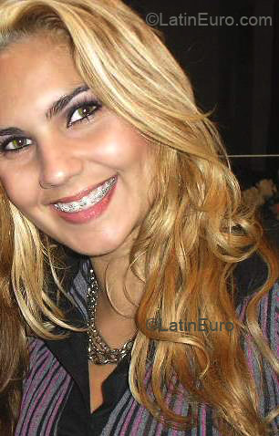 Date this delightful Brazil girl Monalisa from CAMPINA GRANDE B2584