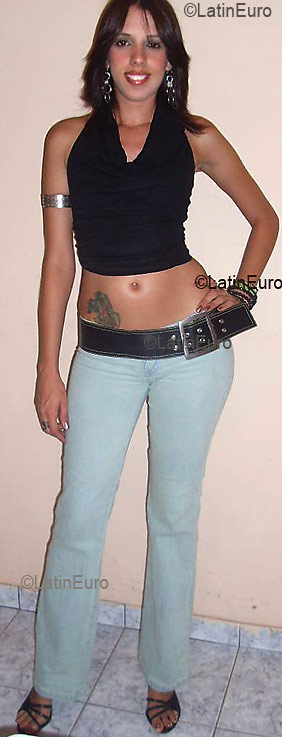 Date this voluptuous Brazil girl Joana from SUMARE B2749