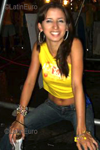 Date this foxy Brazil girl Juliana from ITANHOMI B2757