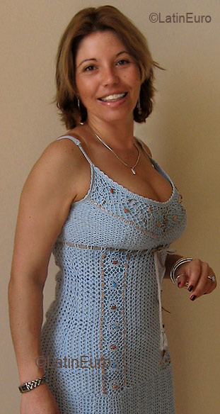 Date this beautiful Brazil girl Simone from PARANAGUA B2799