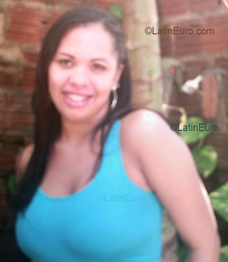 Date this sultry Brazil girl Janaina from FORTALEZA B2824