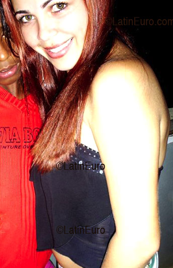 Date this voluptuous Brazil girl Franciellu from ITAMARAJU B2838