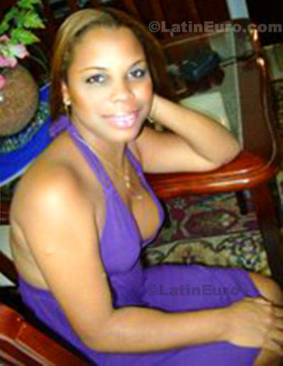Date this georgeous Brazil girl Lucilene from Olinda B285