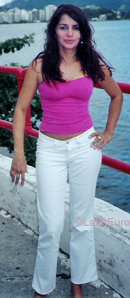 Date this stunning Brazil girl Rosangela from FORTALEZA B2886