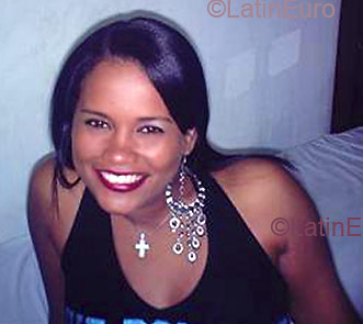 Date this good-looking Brazil girl Sandra from RECIFE B2917