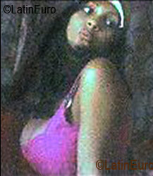 Date this charming Brazil girl Paula from RIO VERDE B2980