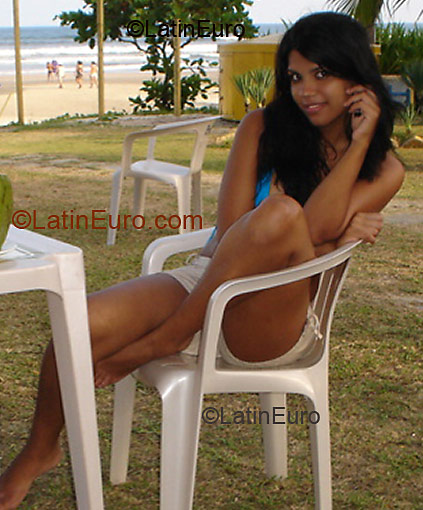 Date this pretty Brazil girl Michelle from PRAIA GRANDE B3039