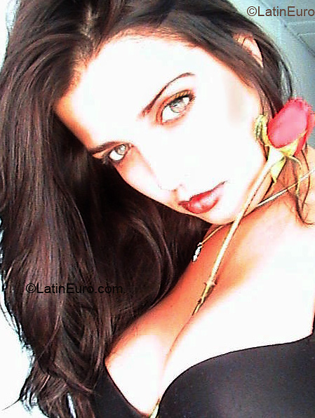 Date this foxy Brazil girl Suellen from  B3263