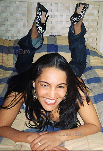 Date this athletic Brazil girl Clara from SERRA B3296