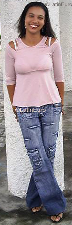 Date this stunning Brazil girl Jamile from  B3382