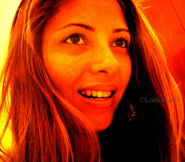 Date this beautiful Brazil girl Fabiane from RIO DE JANEIRO B3437