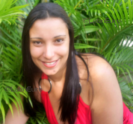 Date this good-looking Brazil girl Danyelli from CARIACICA B3438