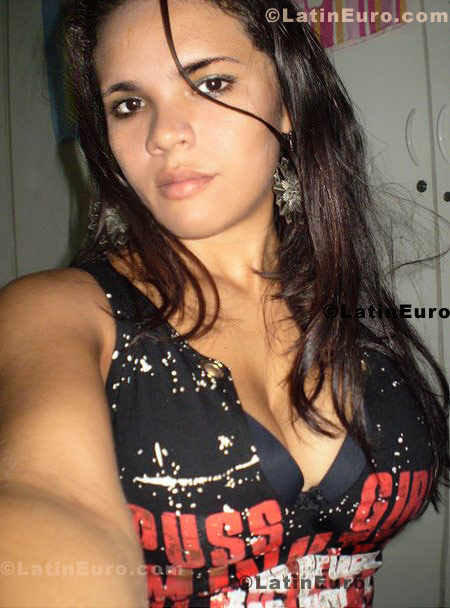 Date this delightful Brazil girl Cinthia from Fortaleza B371