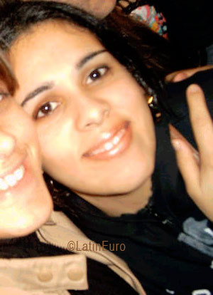 Date this young Brazil girl Fabiane from BLUMENAU B3961