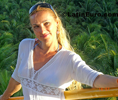 Date this sultry Brazil girl Nice from Rio de Janeiro B405