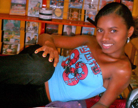 Date this charming Brazil girl Maria from BACABAL B4189