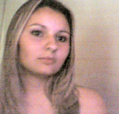 Date this beautiful Brazil girl Daiane from ICARA B4207