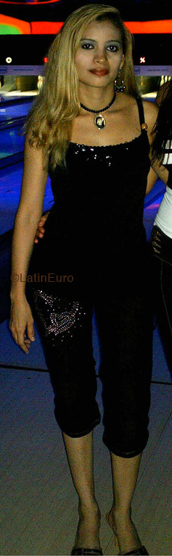 Date this athletic Brazil girl Luciane from  B1833