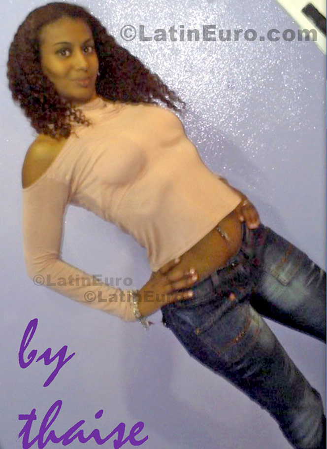 Date this fun Brazil girl Taise from Porto Alegre B486