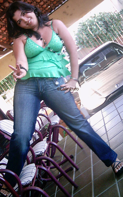Date this charming Brazil girl Elaine from NATAL B5174