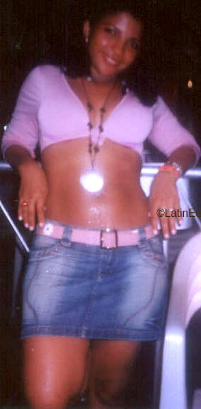 Date this nice looking Brazil girl Vania from  B1975