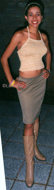 Date this delightful Brazil girl Fernanda from CARAPICUIBA B5743