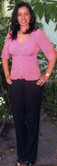 Date this happy Brazil girl Patricia from RECIFE B5778