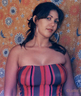 Date this fun Brazil girl Glecimar from GOIANIA B6307
