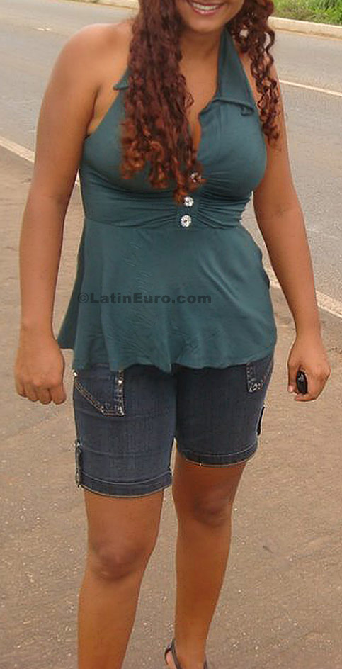 Date this athletic Brazil girl Fernanda from Vera Cruz BR4256