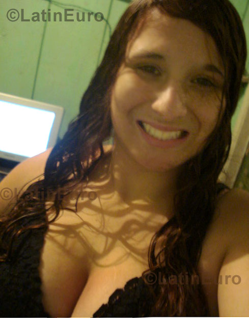 Date this fun Brazil girl Danila from Ourinhos B744
