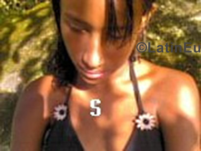 Date this sensual Brazil girl Samara from Santos B750