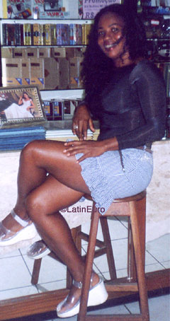 Date this athletic Brazil girl Jacilia from SALVADOR B7976