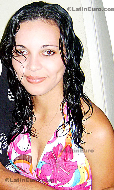 Date this lovely Brazil girl Rosangela from  B85