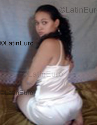 Date this funny Brazil girl Natalia from Domingos Mourao B884