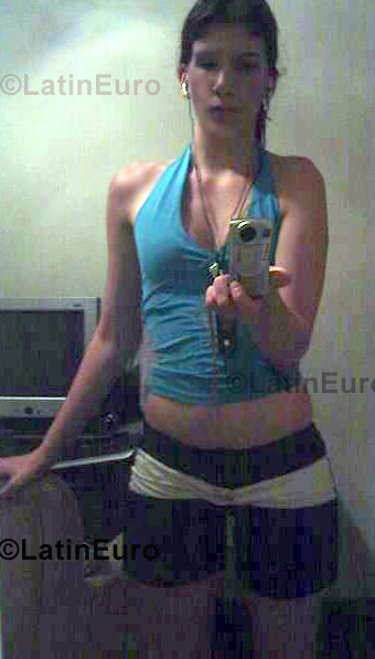 Date this charming Brazil girl Poliana from Maringa B896