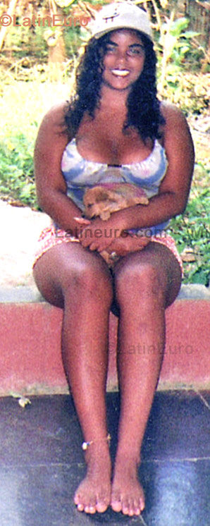 Date this fun Brazil girl Daniele from Caetanopolis B924