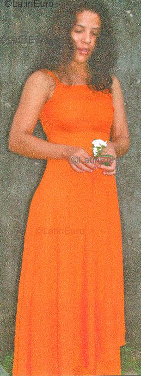 Date this funny Brazil girl Patricia from Acu B981