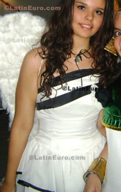 Date this attractive Mexico girl Mariana from Tehuacan N-1032