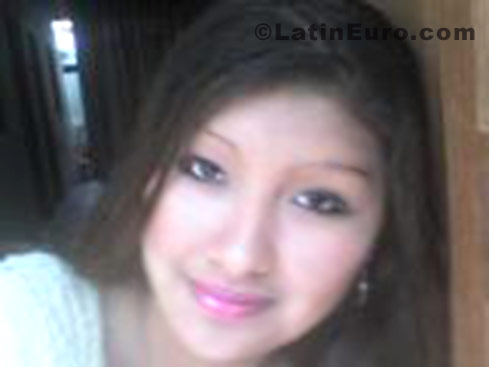 Date this tall Peru girl Janeth from Lima N-1052