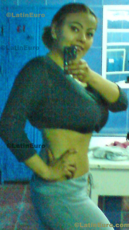 Date this exotic Mexico girl Selene from Mexico City N-1368