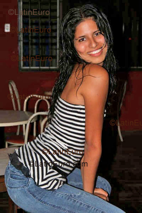 Date this fun Peru girl Leyla from Lima N-285