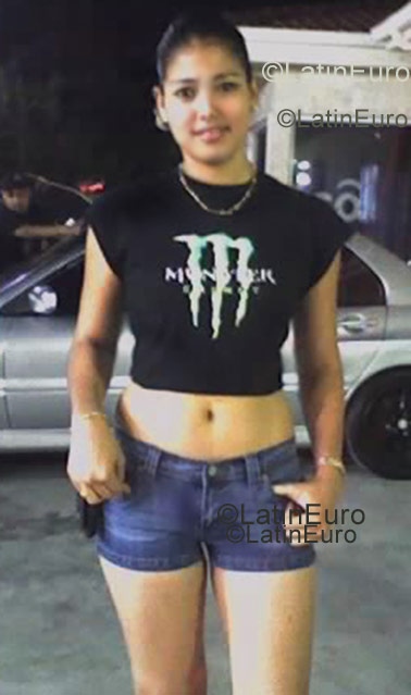Date this lovely Honduras girl Kimberly from San Pedro Sula N-288