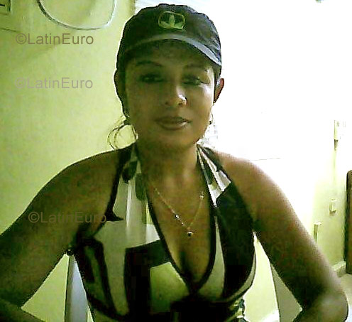 Date this nice looking Mexico girl Flor- from  N-327