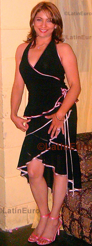 Date this hot Honduras girl Carmen- from Tegucigalpa N-583