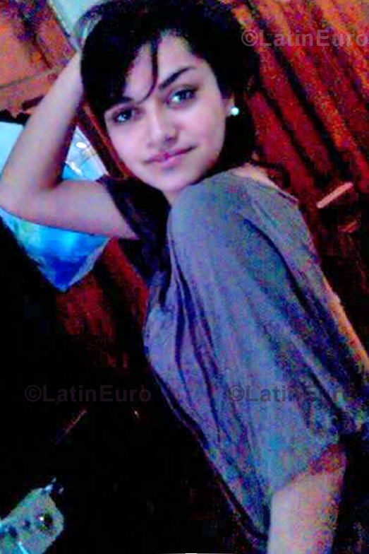 Date this fun Honduras girl Helen from Santa Rosa de Copan N-671
