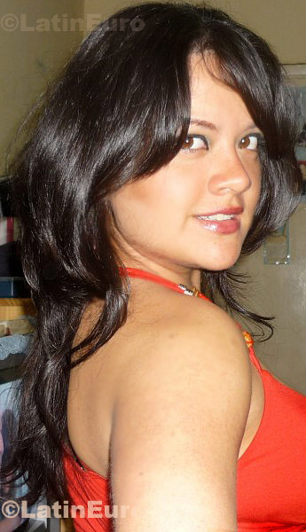 Date this stunning Peru girl Cynthia from Lima N-888