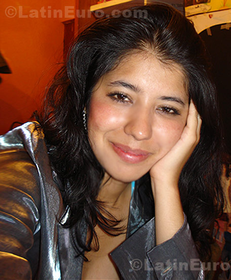 Date this pretty Mexico girl Luiza from Cuernavaca N-944
