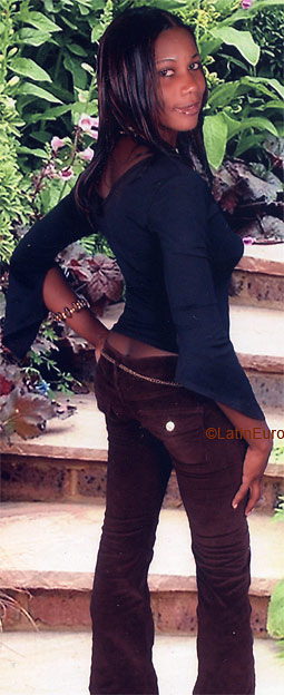 Date this pretty Jamaica girl Shelly from  N2053